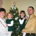family-christmas-photo 66221388 o