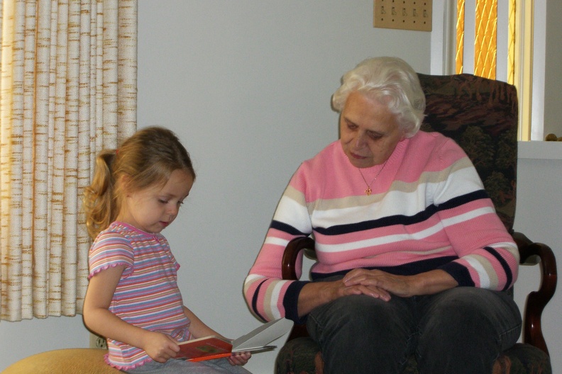 callie-reads-to-grandma 2092877191 o