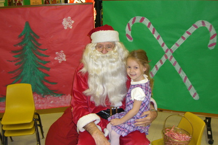 callie-and-santa-at-preschool 2111325589 o