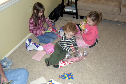 the-kids-and-the-presents 2303809180 o