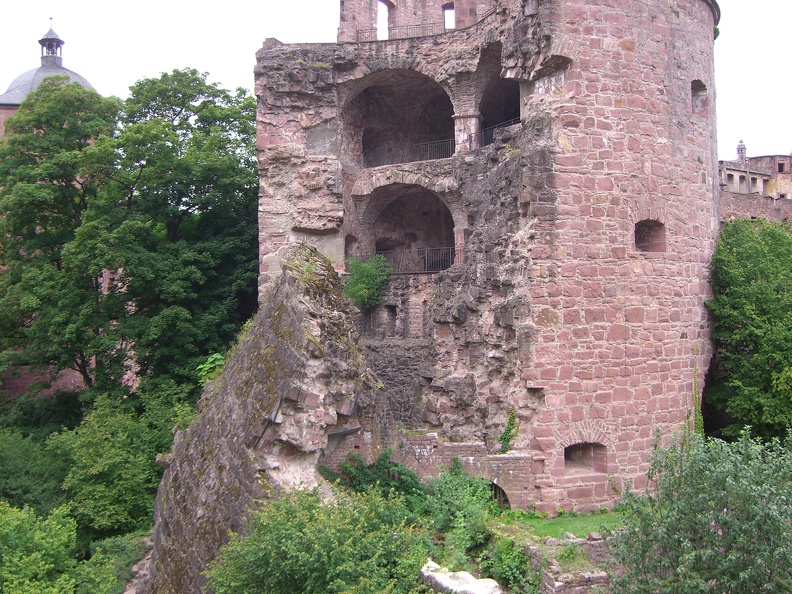 castle-tower-partially-collapsed_2793420377_o.jpg