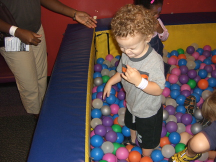 port-discovery-ball-pit 2822487381 o