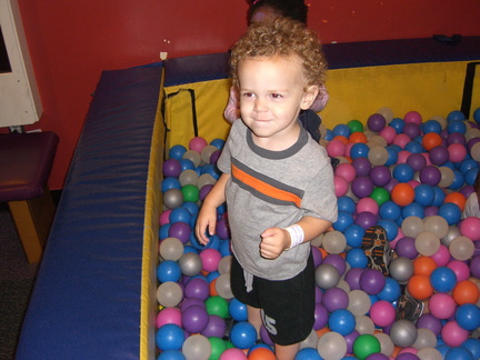 port-discovery-ball-pit 2822488539 o