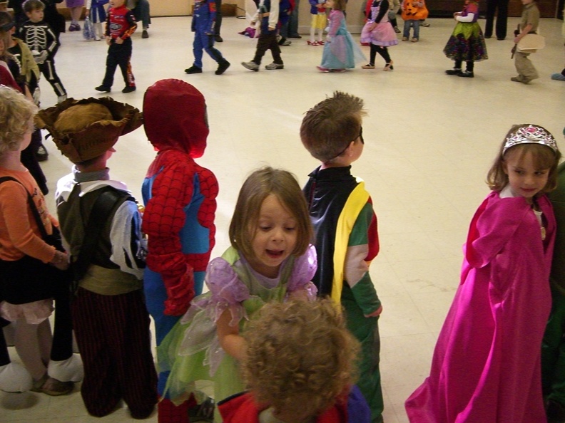 preschool-costume-parade_2990795390_o.jpg