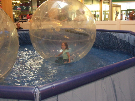 callie-in-the-ball-at-the-mall 5022164790 o