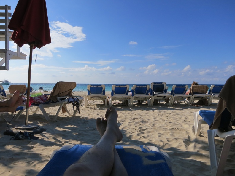 jason-relaxes-on-the-beach 8435837492 o