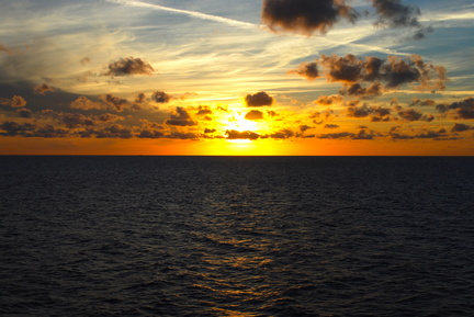 cruiseboat-sunset 16203064237 o